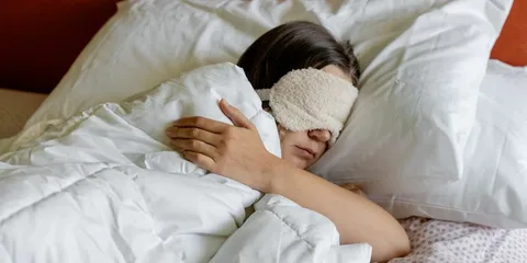  Can You Get an Eye Infection from Sleeping in Contacts?